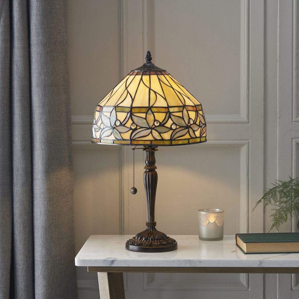 floral tiffany style table lamp