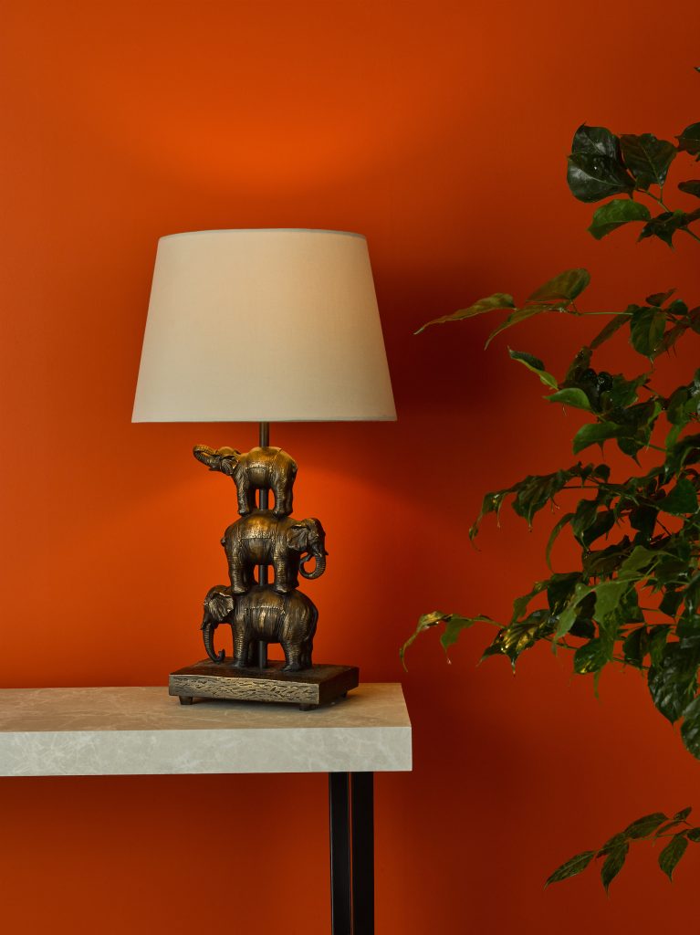 three stacked elephants bronze table lamp