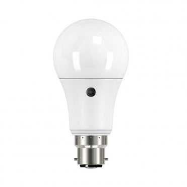 LED warm white opal GLS bulb with photocell (BC/B22)
